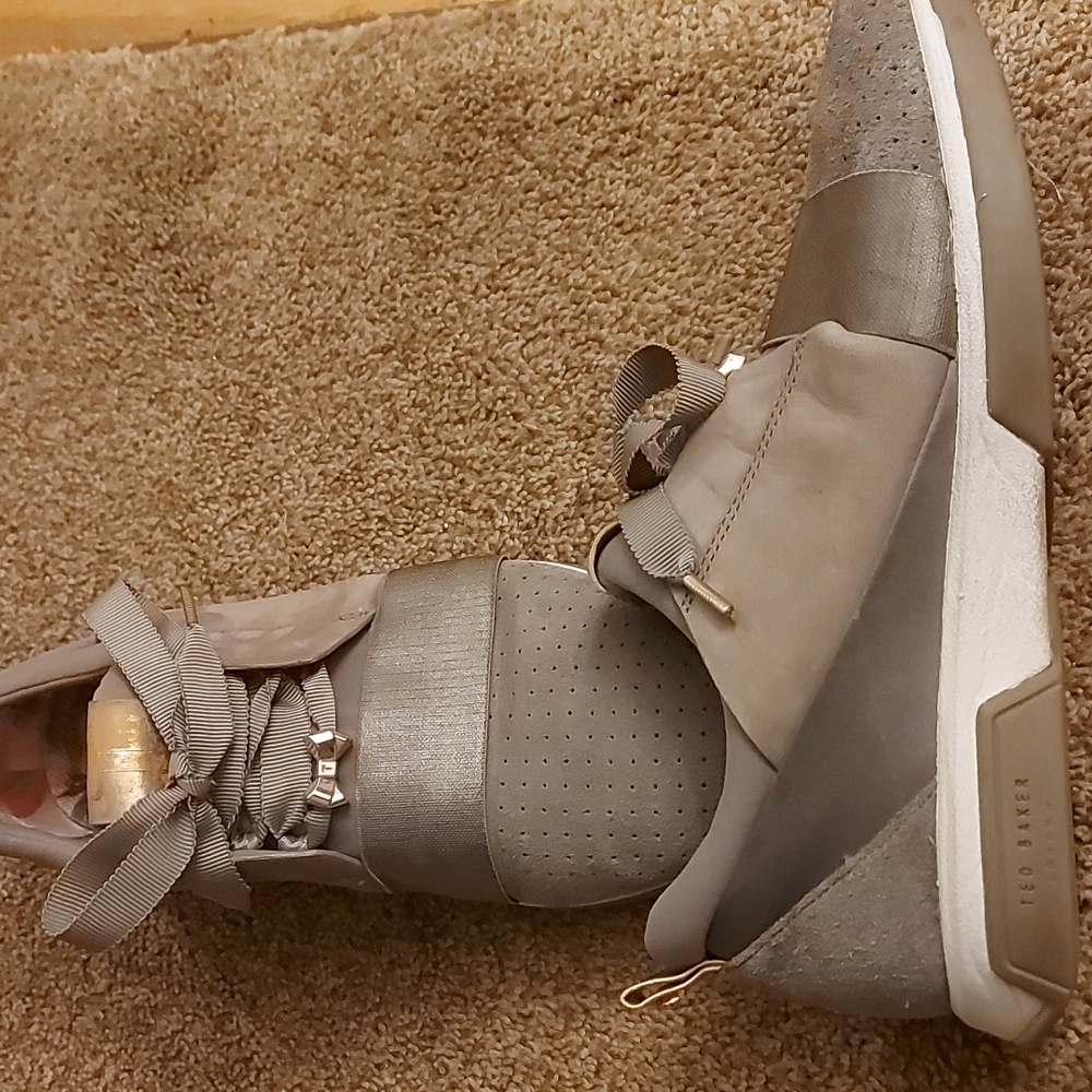Ted barker trainers